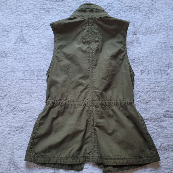 Abercrombie & Fitch Army Green Vest - Picture 6 of 7